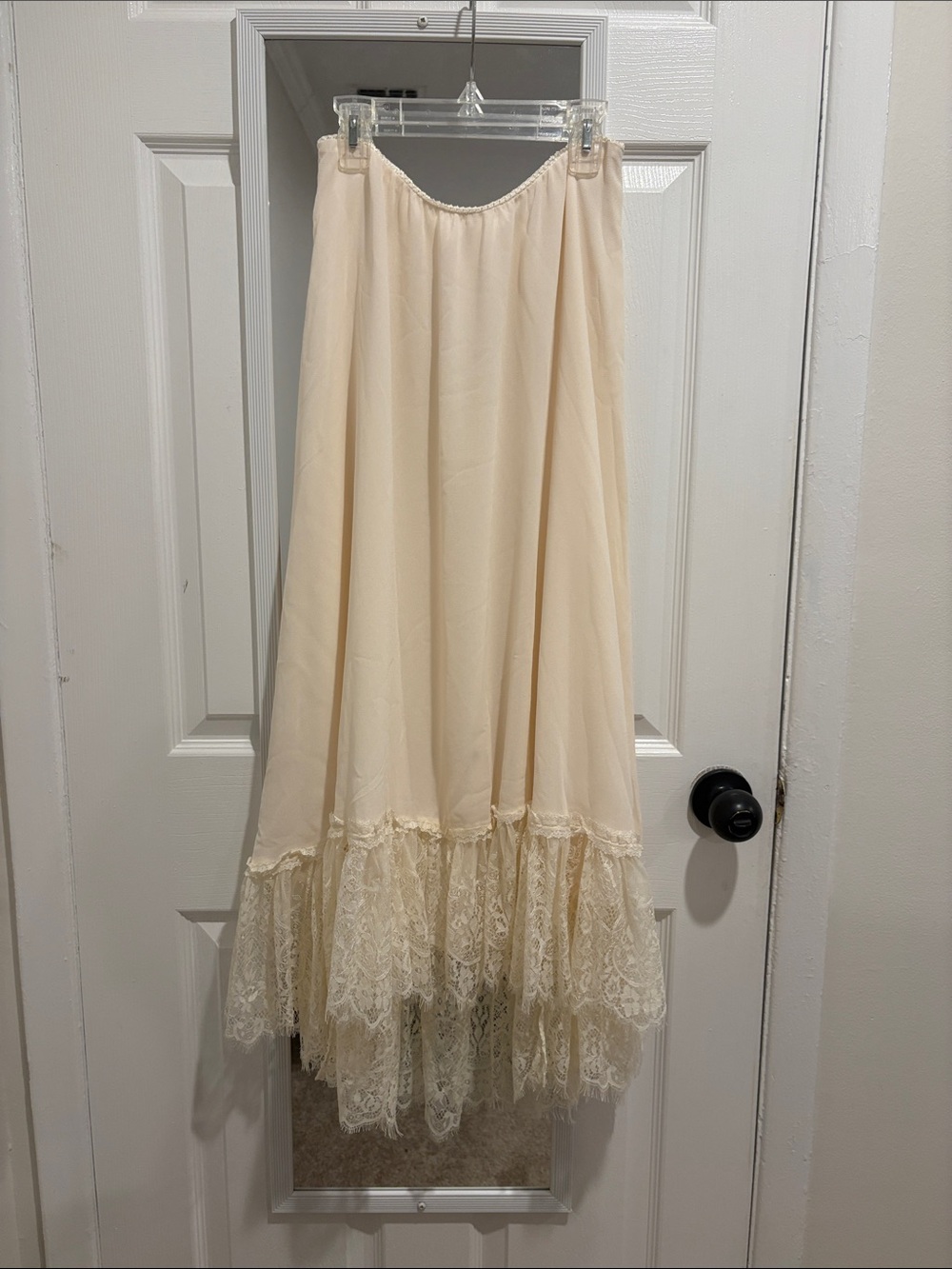 Kimchi Blue Cream Lace-Trim Maxi Skirt